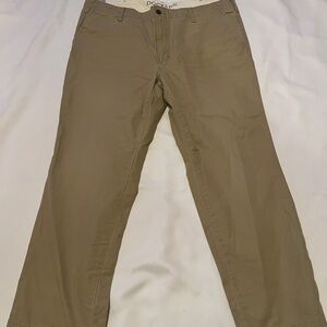 Dockers Men's Khaki Chinos